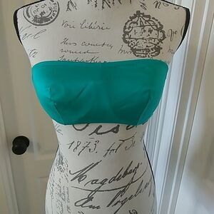 NWT! Teal Green 34B Victoria's Secret unlined Bandeau Yoga Strappy Detail